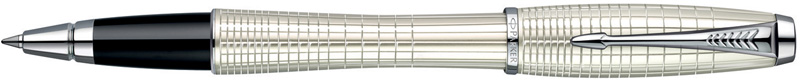S0911440. Роллер Parker URBAN PREMIUM Pearl Metal Chiselled. Роллер Паркер со съёмным колпачком, корпус с перламутрово-бежевой отделкой, покрытой блестящим лаком, хромированные детали дизайна, ассиметричная гравировка корпуса и съёмного колпачка.