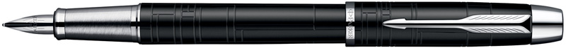 S0949660. Перьевая ручка Parker IM PREMIUM Matt Black. Перьевая ручка Паркер с пером из сверхпрочной нержавеющей стали, отделка ручки подчёркнута эксклюзивным орнаментом из элегантных тонких линий. Корпус ручки и съёмного колпачка покрыт матовым чёрным лаком с лёгкой пыльцой, серебристая текстурированная зона захвата ручки, хромированные детали дизайна.